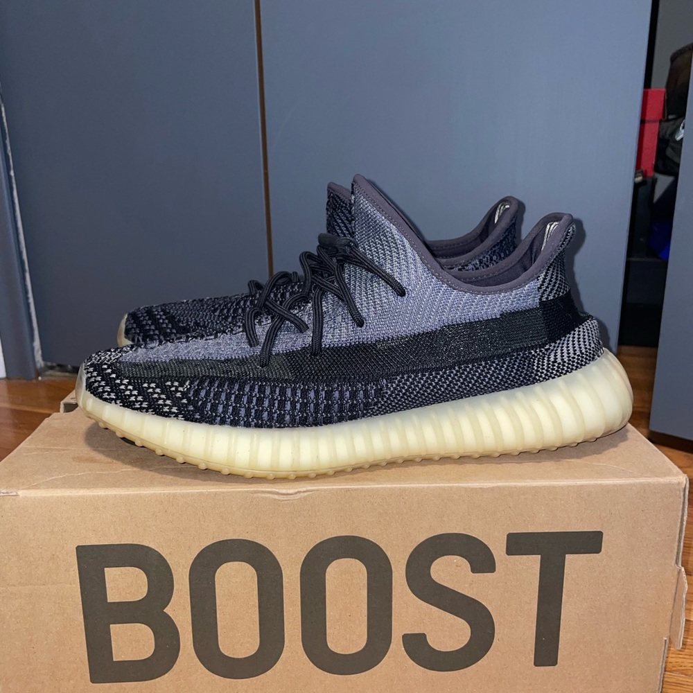 Yeezy 350 V2